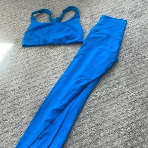 Lululemon blue set